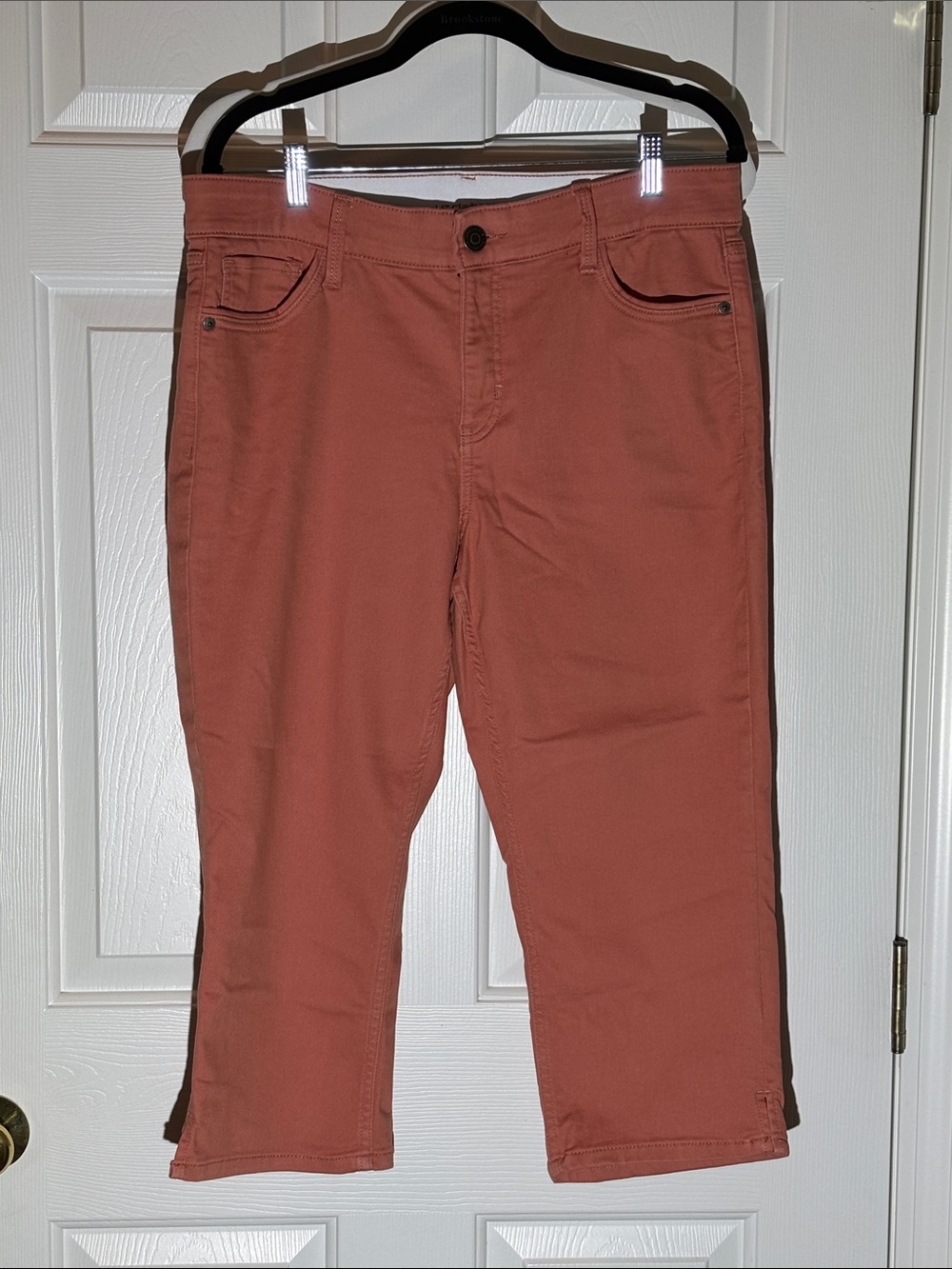 Liz Claiborne Women's Cropped Jeans in Rust